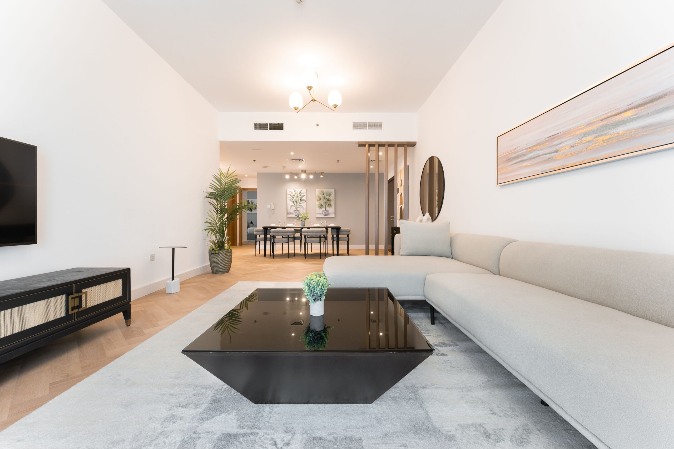 Home 1 pexels-alan-antony-279974862-18470961
